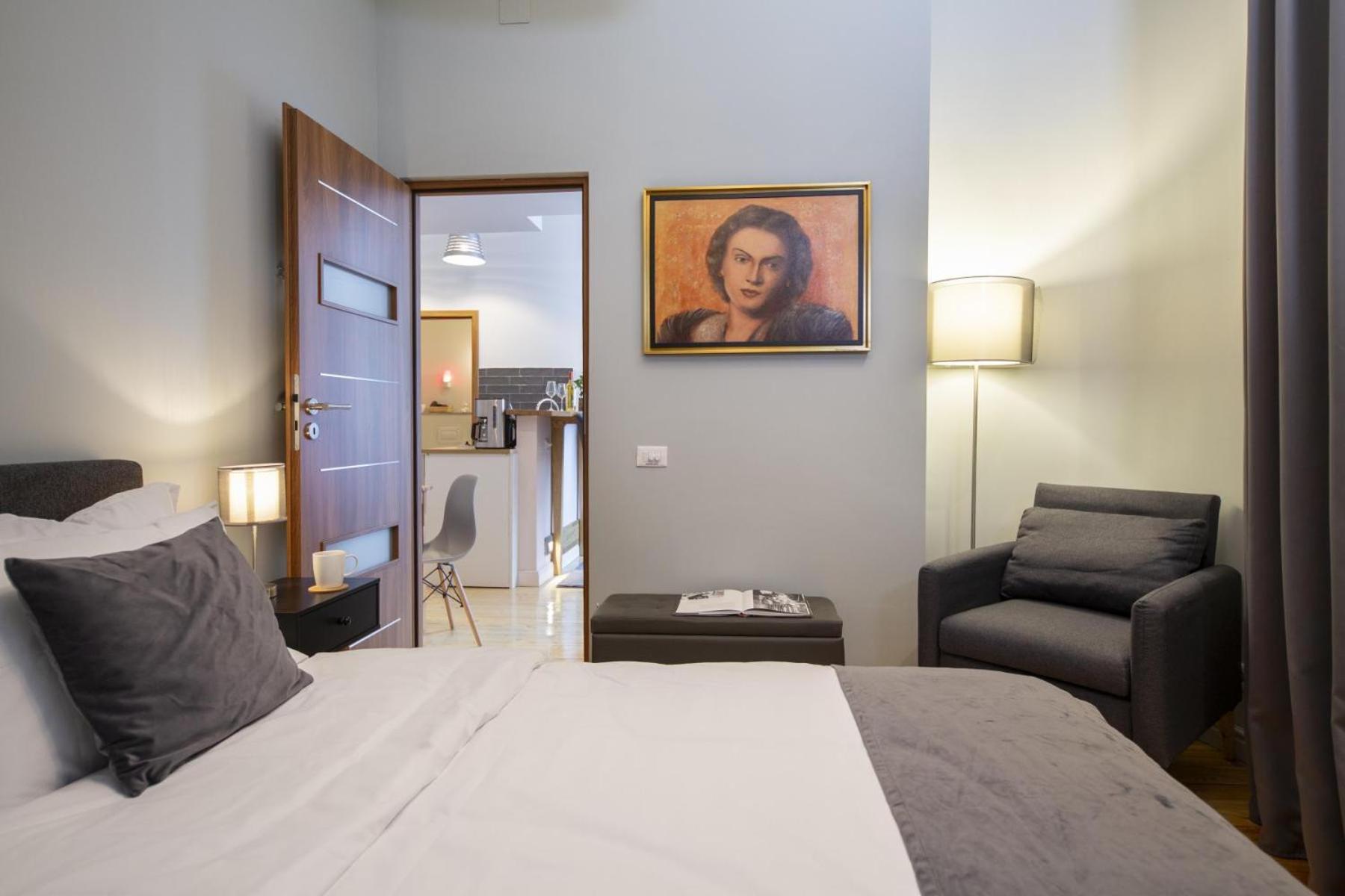 Athenaeum Spacious& Cozy 1Br Prime Location W Balcony บูคาเรสต์ ภายนอก รูปภาพ